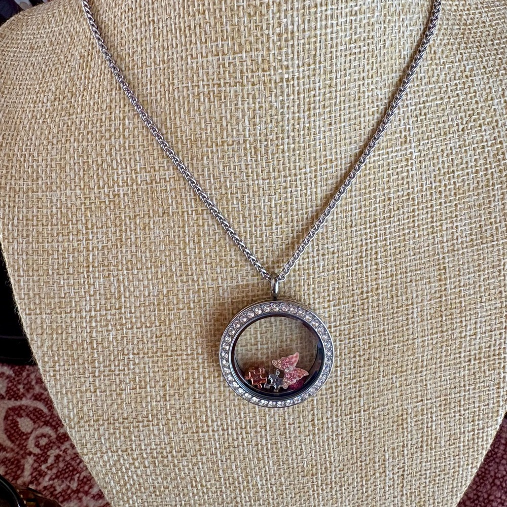 Vintage Origami Owl Floating Locket Necklace and charms